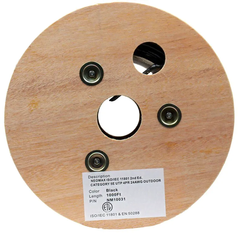 Кабель NEOMAX UTP 5e, 305м (NM10031)-1